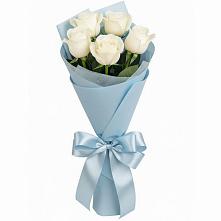 Букет 5 Белых роз Проуд в Проводник