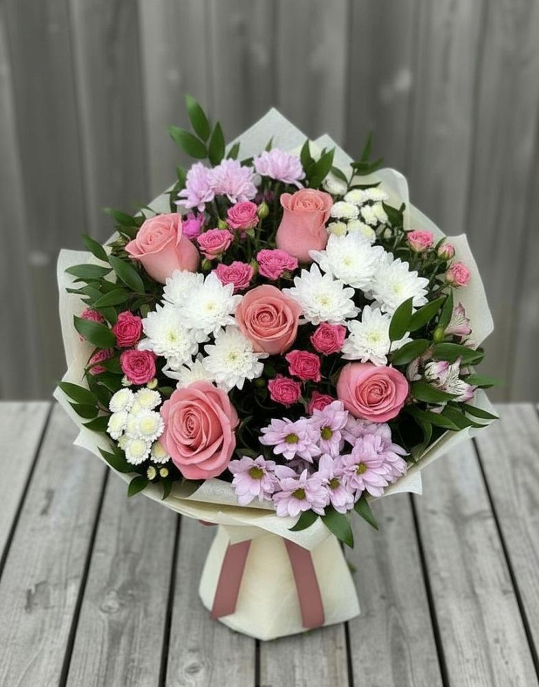 Букет цветов из: Альстромерии, Гвоздики, Розы и Хризантемы в Проводник