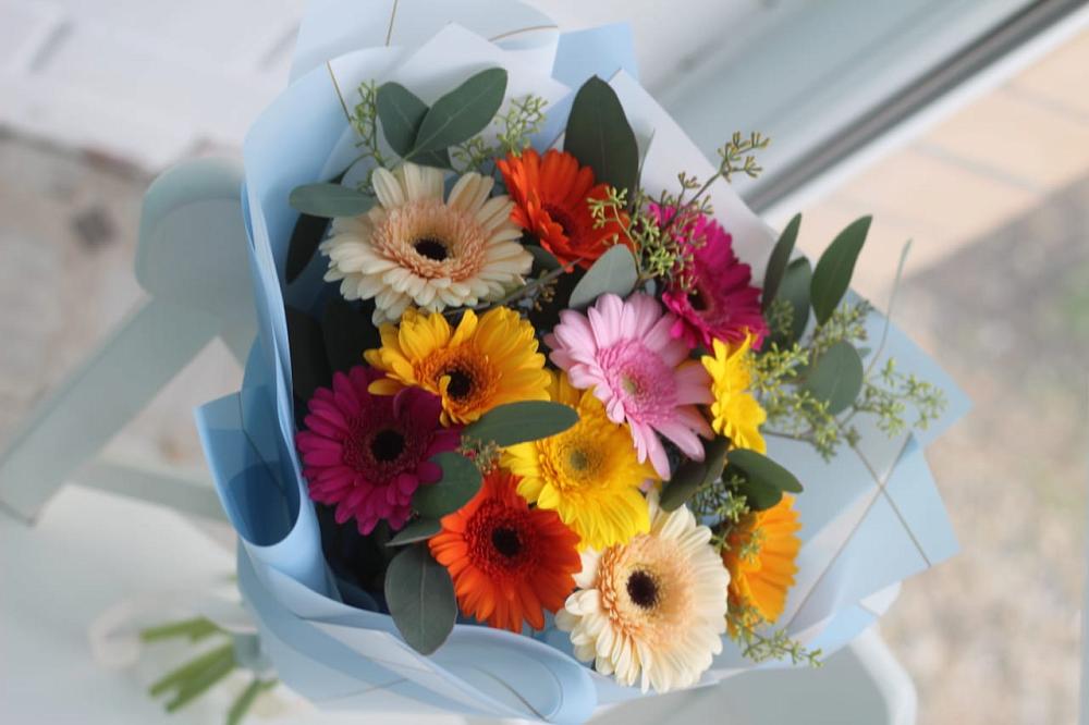 Букет цветов из: Герберы в Проводник