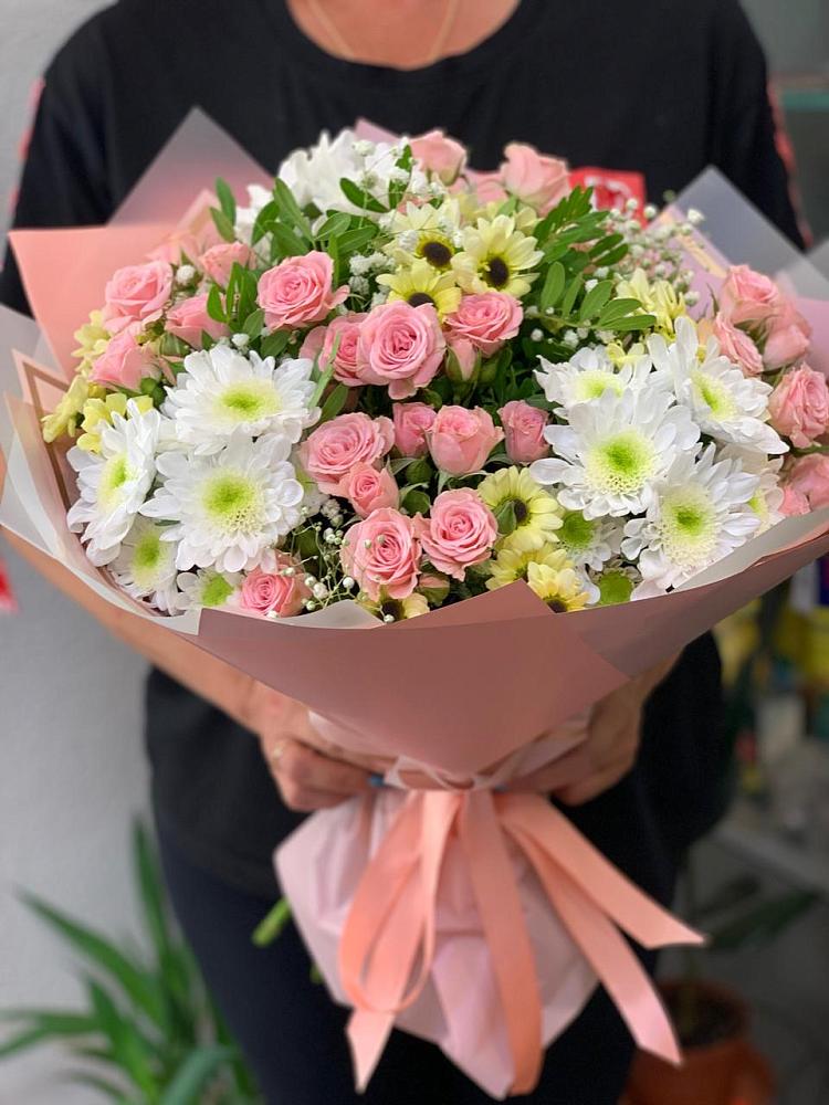 Букет цветов из: Розы и Хризантемы в Проводник