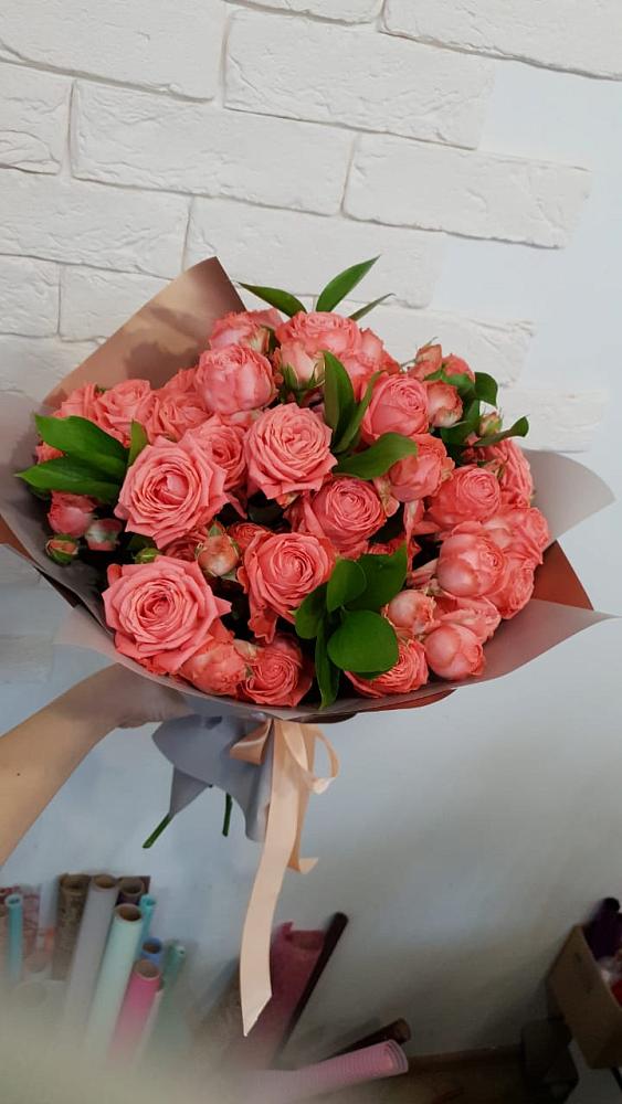 Букет цветов из: Розы в Проводник