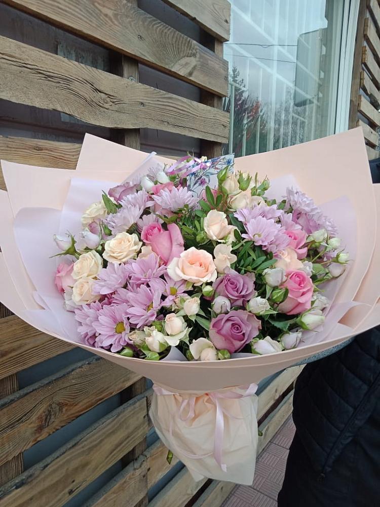 Букет цветов из: Розы и Хризантемы в Проводник