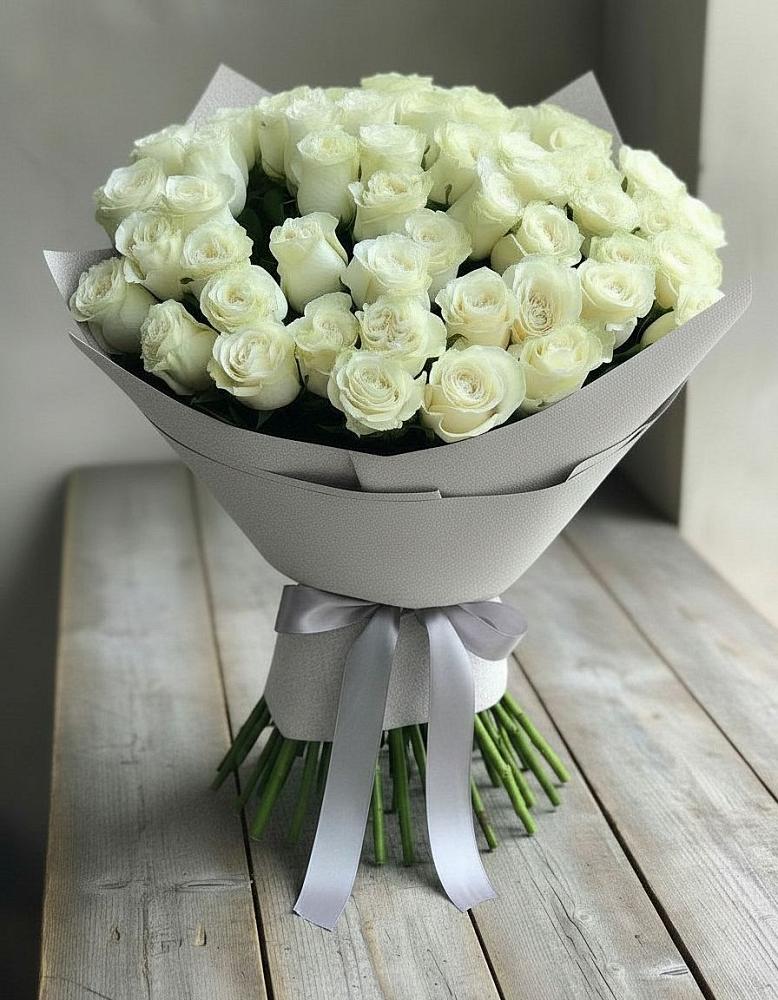 Букет 35 Белых роз в Проводник