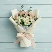 Букет цветов из:  Альстромерии в Проводник