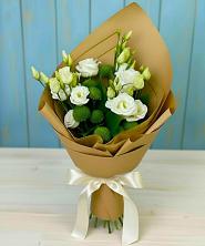 Букет цветов из:  Хризантемы и Лизиантусы в Проводник