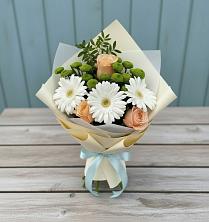 Букет цветов из:  Герберы, Розы и Хризантемы в Проводник