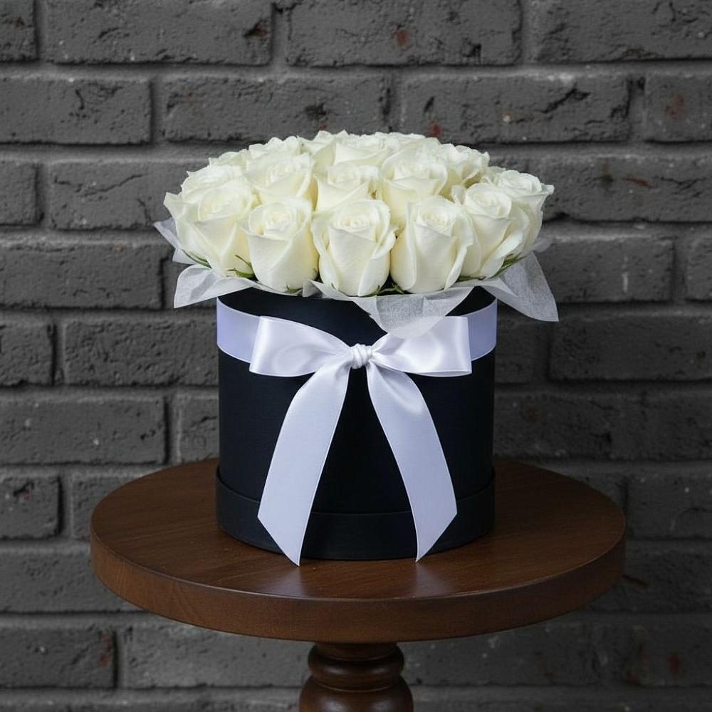 Цветочная композиция из Розы в шляпной коробке в Проводник